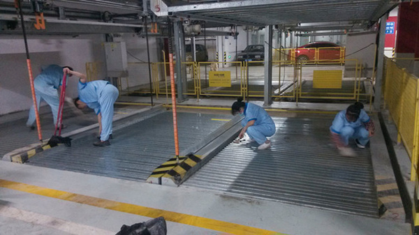 大型地下停車場(chǎng)日常清潔方案由舒特通州保潔公司整理